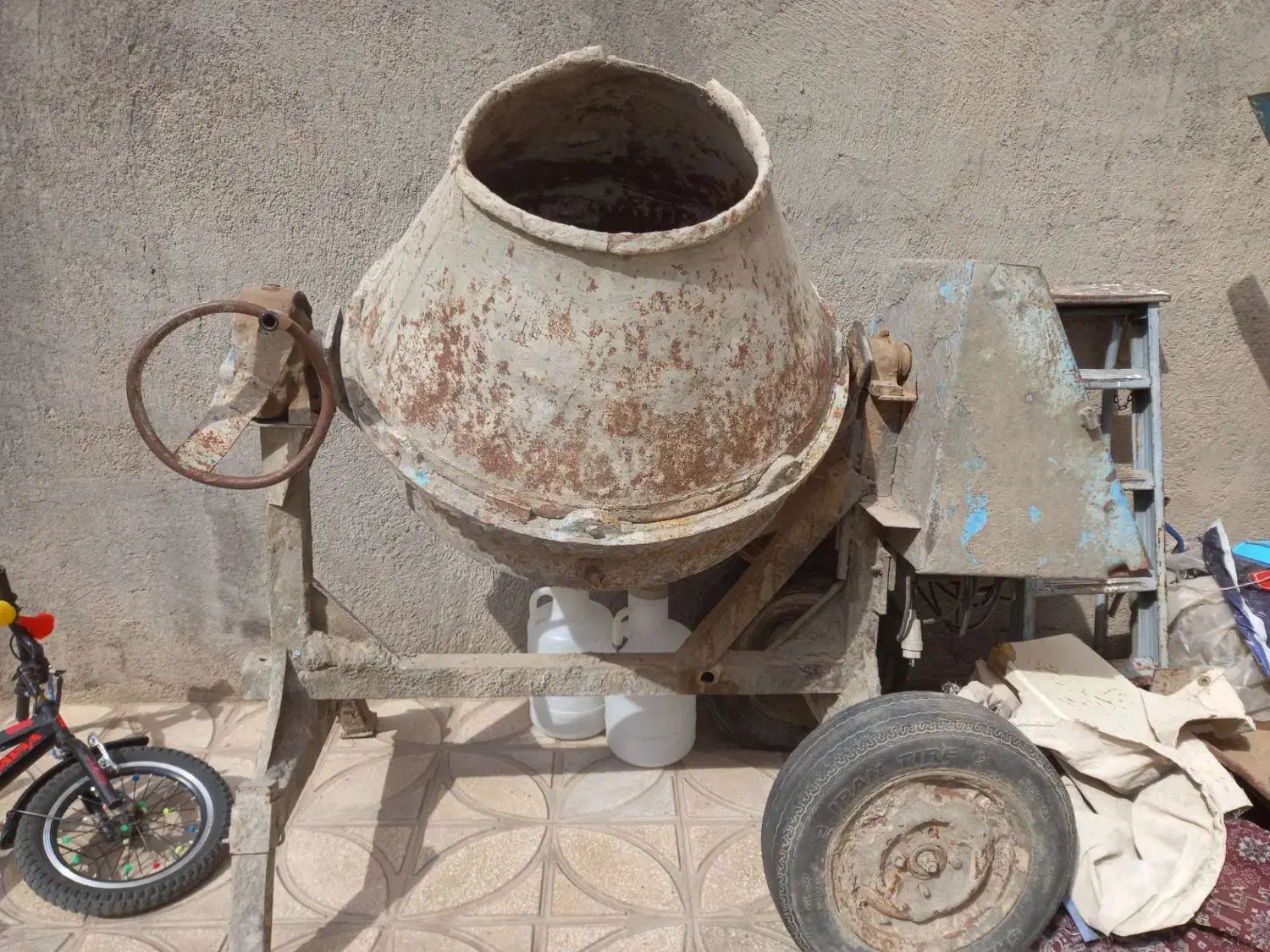 دستگاه بلوک زنی و میکسر|ماشینآلات صنعتی|فردوس (خراسان), |دیوار