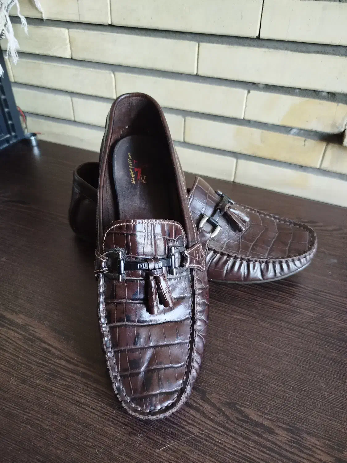 ۴ جفت کفش زنانه ۱ جفت کفش مردانه|کیف، کفش، کمربند|کرج, مصباح|دیوار