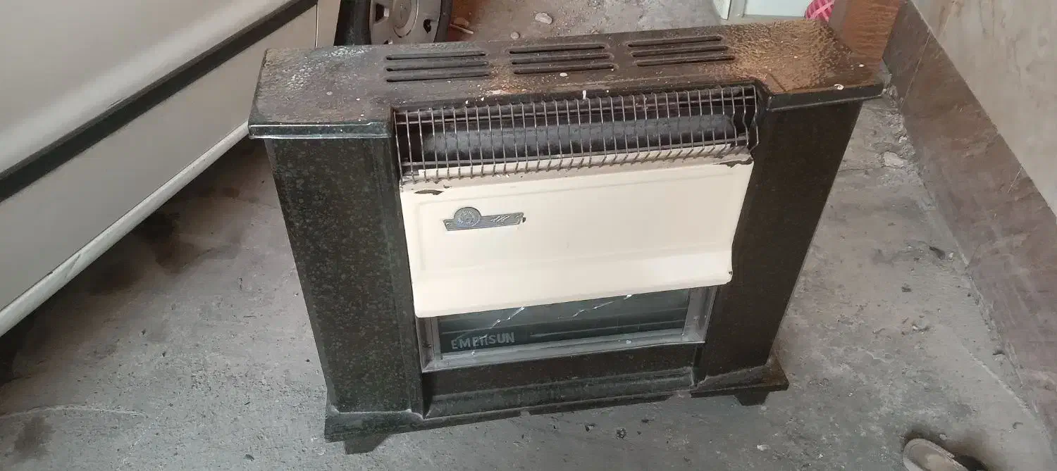 یک عدد بخاری ویکعدد گاز ۵شعله واتو بخار|اجاق گاز و لوازم برقی پخت‌وپز|آستانه اشرفیه, |دیوار