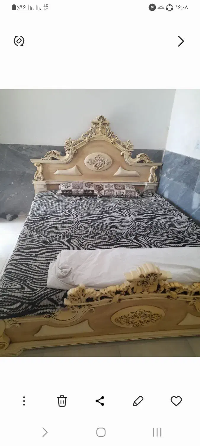 تخت و میز ارایش|تخت و سرویس خواب|قم, دروازه ری|دیوار