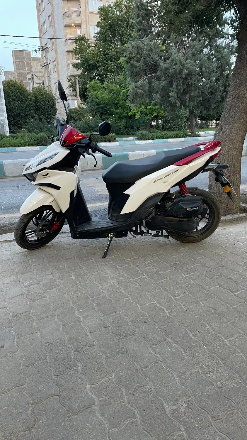 موتور  کلیک نیرو موتور|موتورسیکلت|نیشابور, گنبد سبز|دیوار