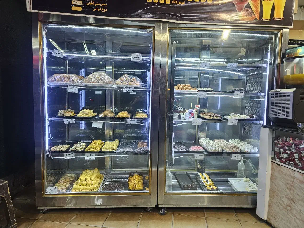 فروش یخچال وویترین قنادی|فروشگاه و مغازه|اصفهان, کشاورزی|دیوار