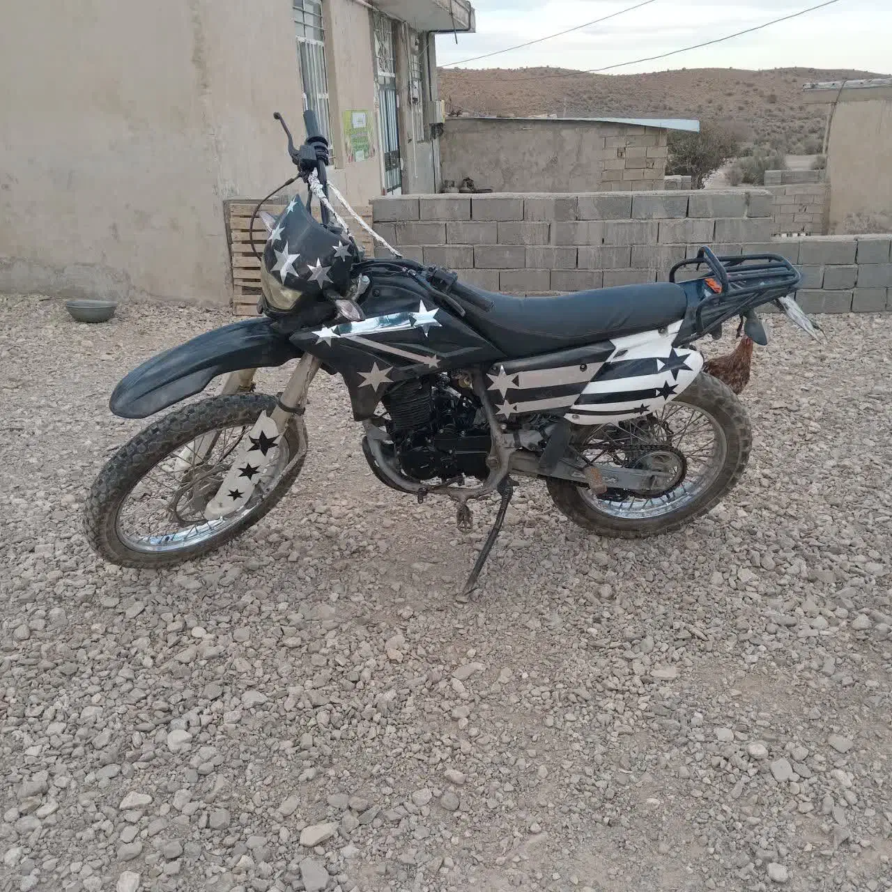 تریل ۲۵۰|موتورسیکلت|چاهک, |دیوار