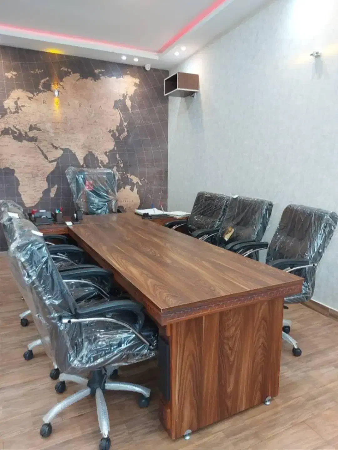 میز و صندلی اداری کنفرانسی|دفتر کار|زیباکنار, |دیوار