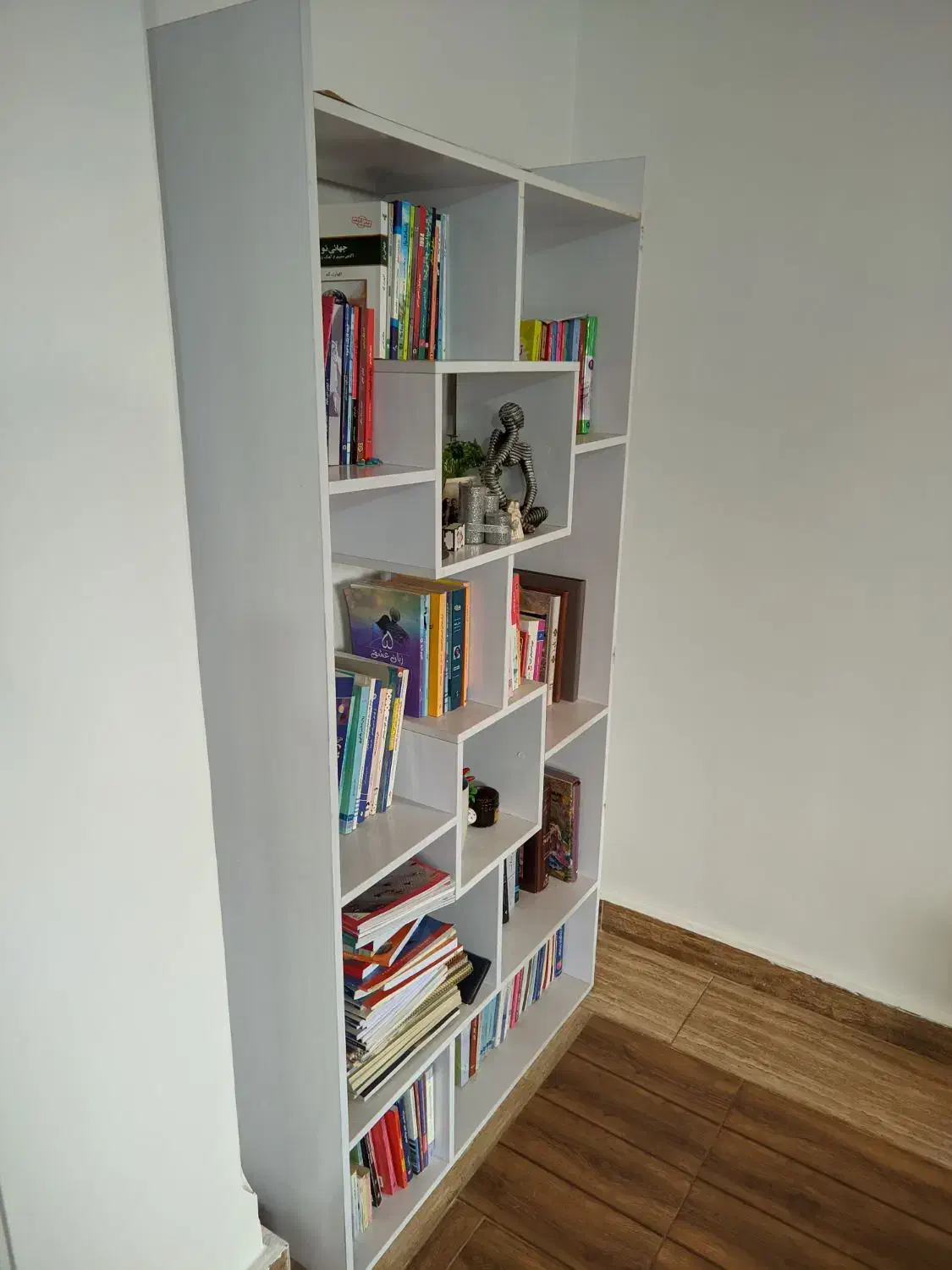 کتابخانه MDF سفید های گلس|کتابخانه، شلف، قفسه‌های دیواری|رشت, رشتیان|دیوار