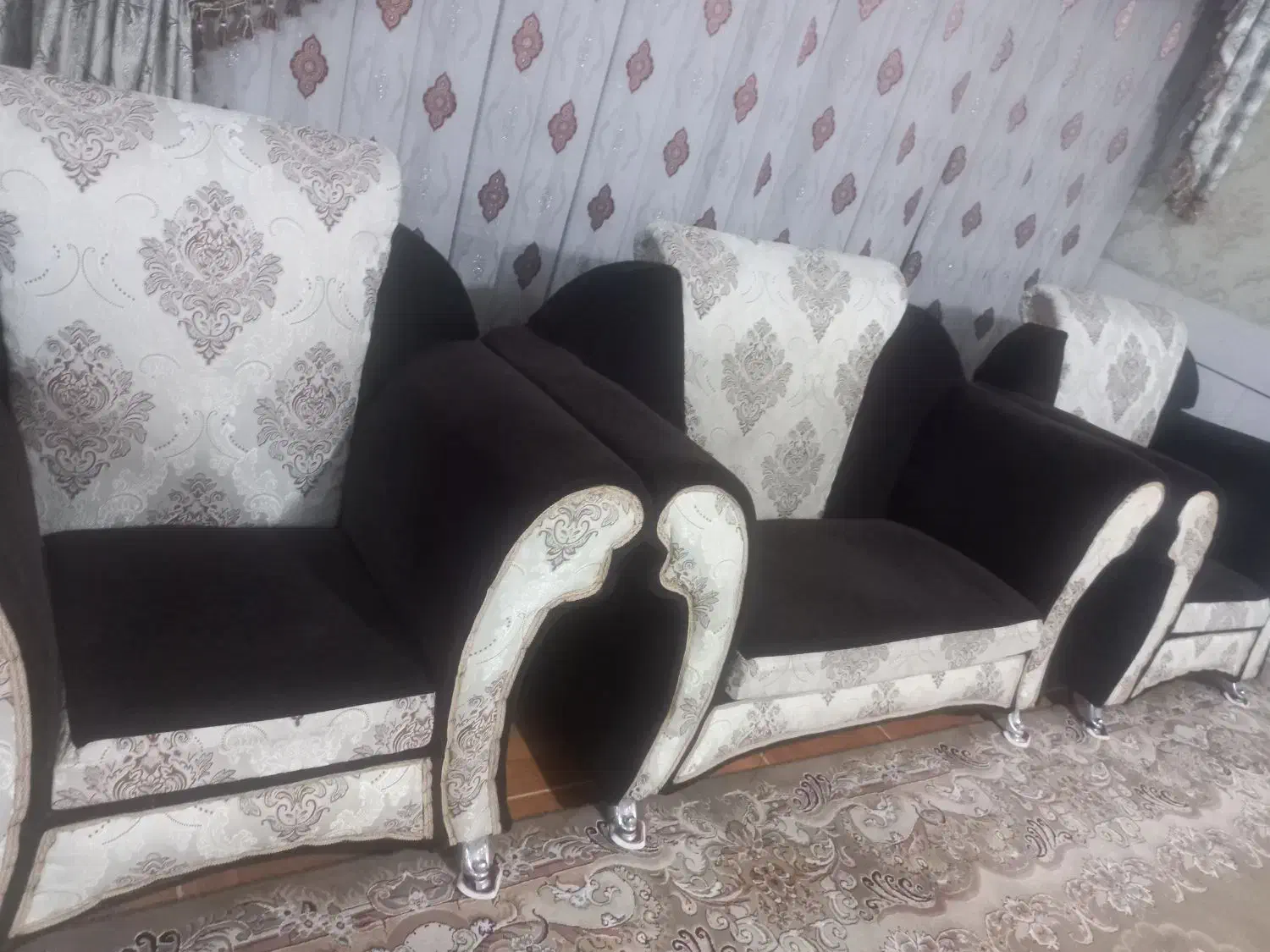 مبل|مبلمان خانگی و میز عسلی|اژیه, |دیوار