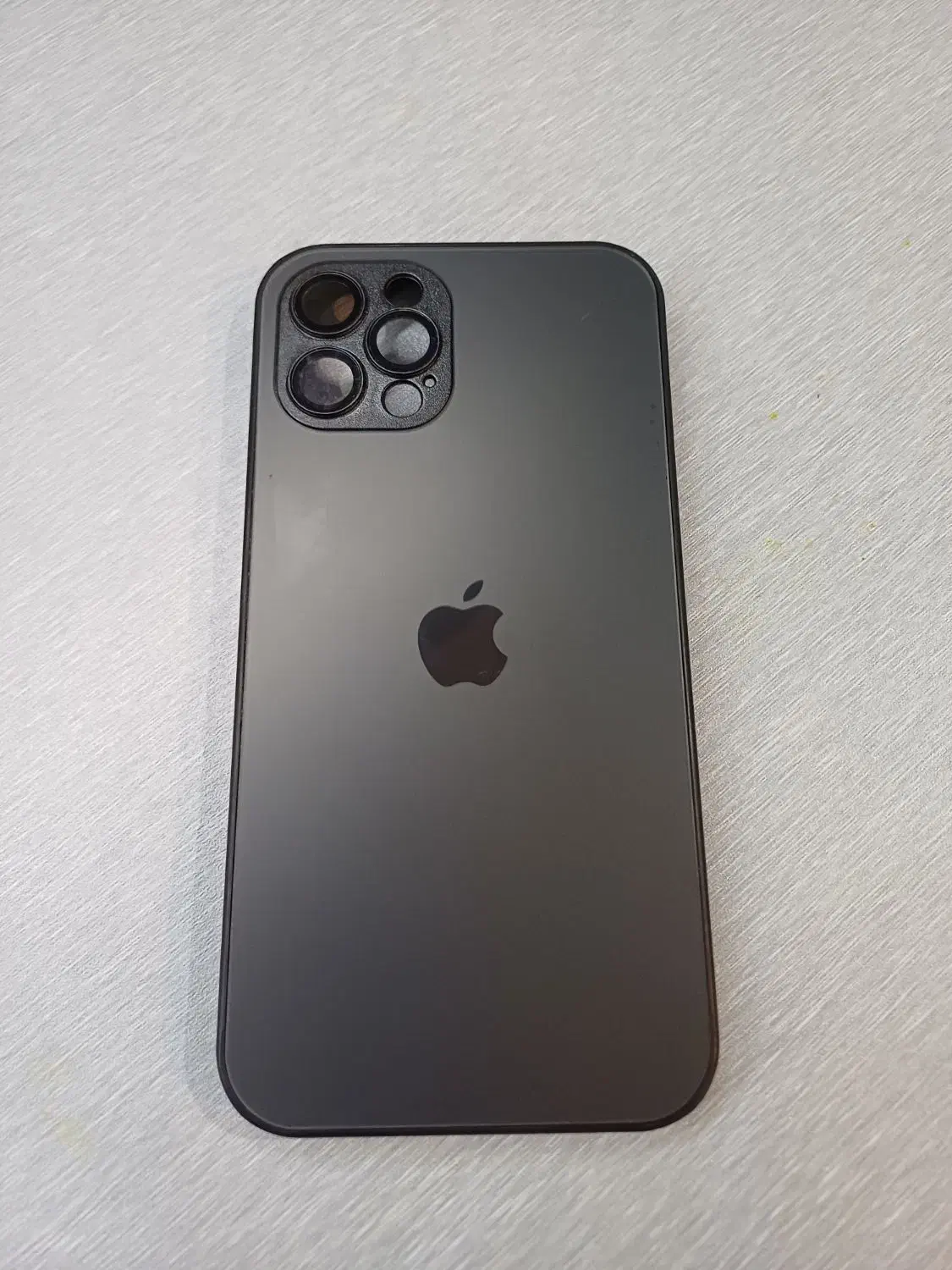 ۲ عدد قاب IPhone 12 pro|لوازم جانبی موبایل و تبلت|رشت, آزادگان|دیوار