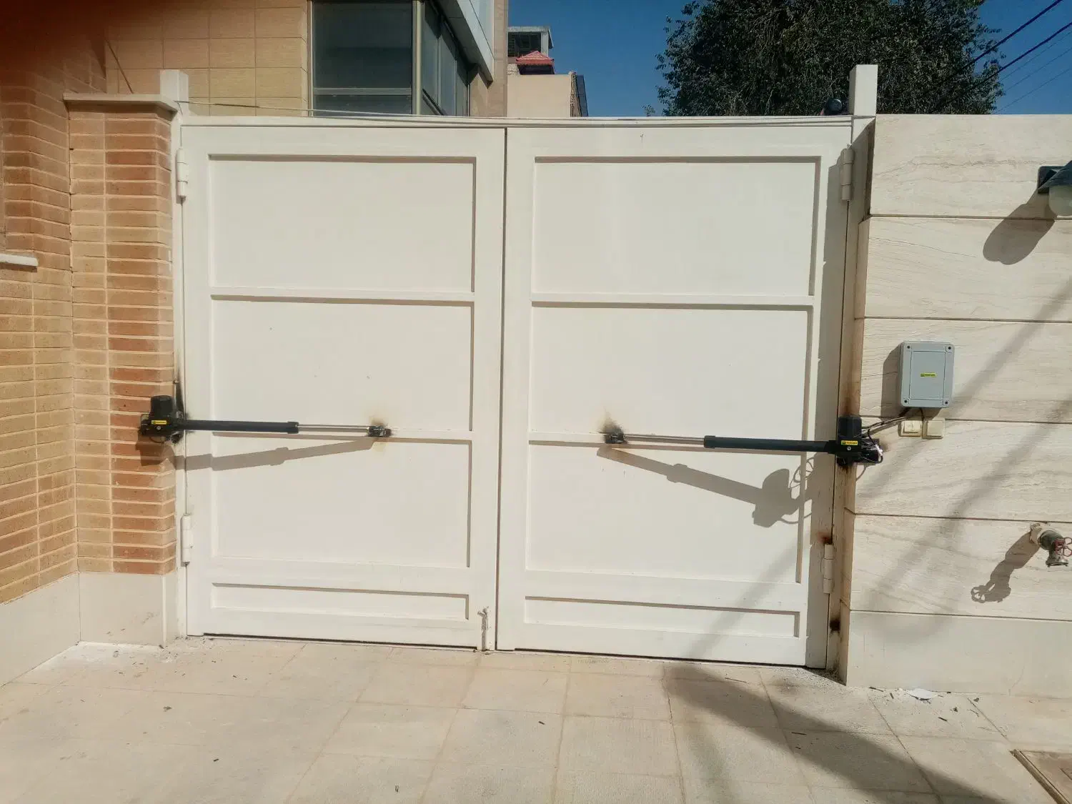 درب و سایه بان برقی|خدمات پیشه و مهارت|شاهین‌شهر, سعدی شمالی|دیوار