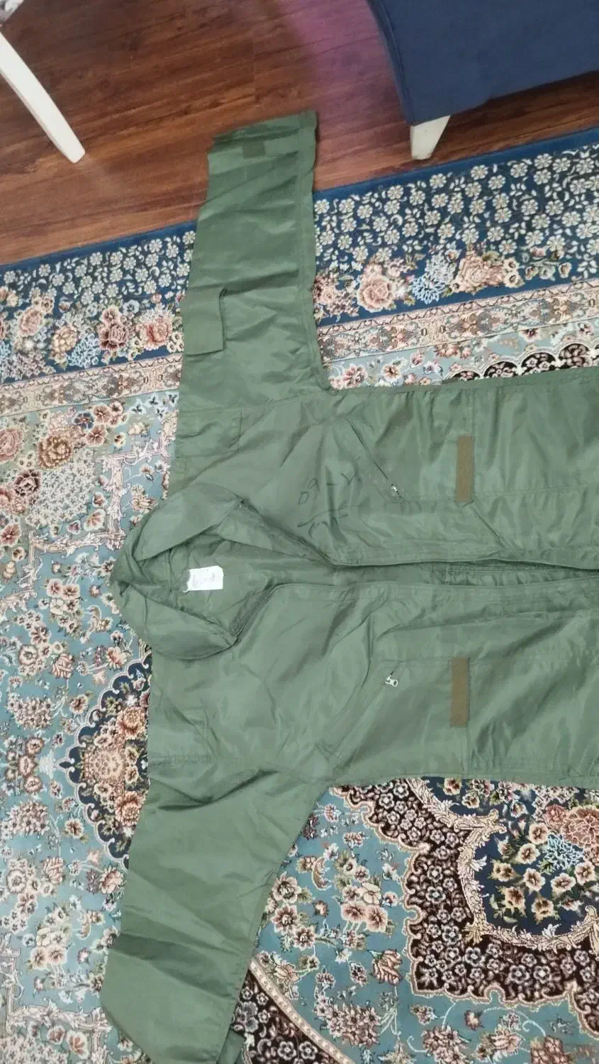 لباس تمام ضد آب|لباس|رشت, گلسار|دیوار