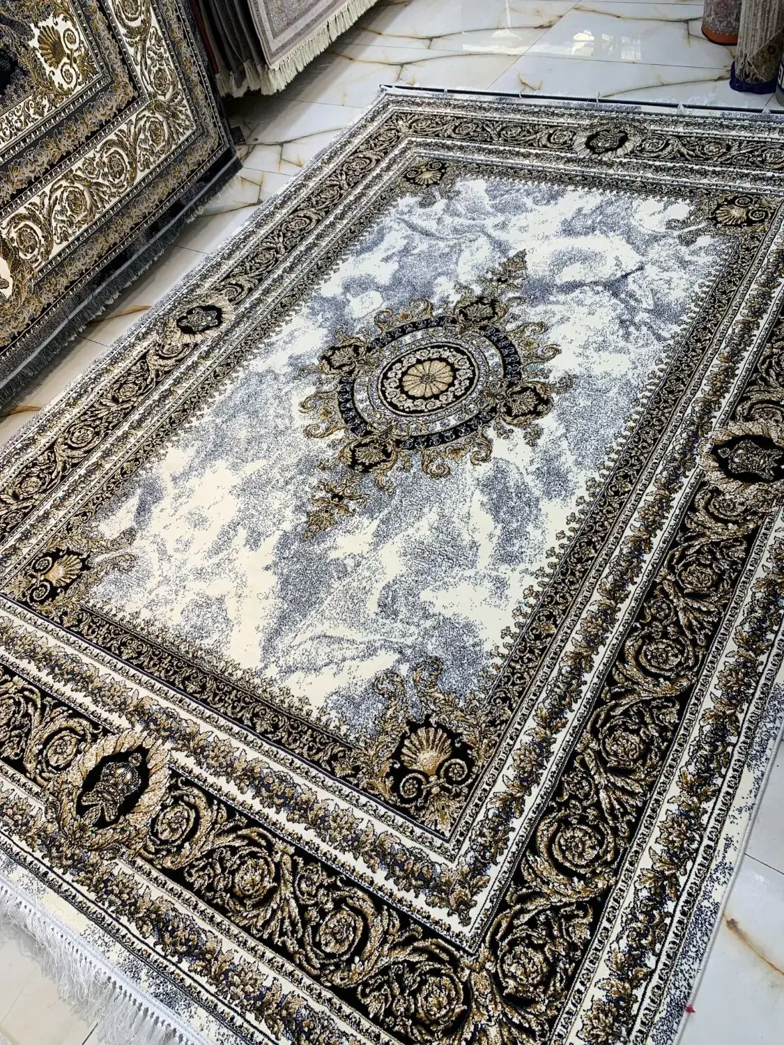 فرش۷۰۰شانه آلمان بروزترین طرح اقساط۱۲ماه بدون بهره|فرش|تبریز, |دیوار