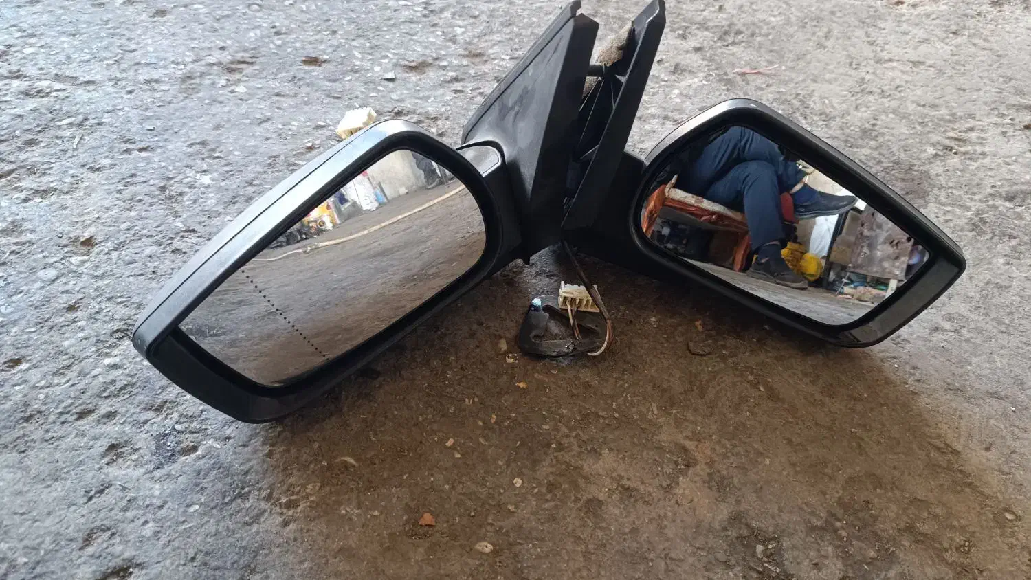 چراغ جلو چراغ عقب آیینه پژو|قطعات یدکی و لوازم جانبی|صحنه, |دیوار