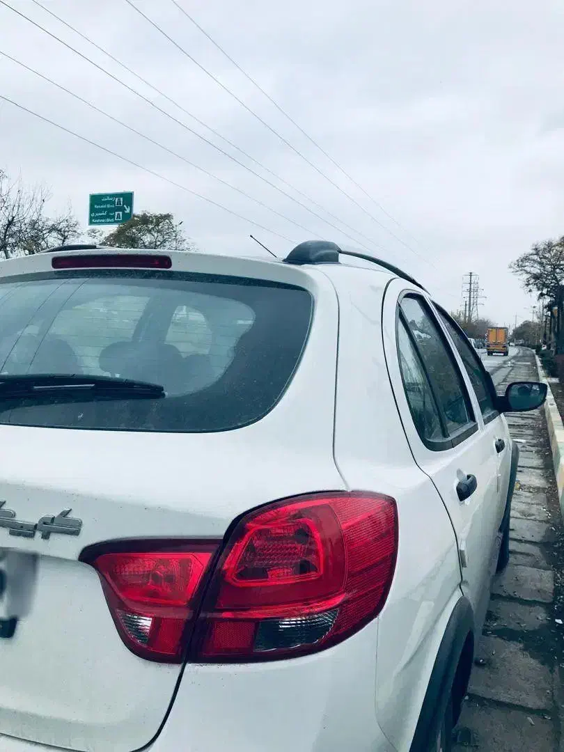 کوییک 1403 بدون رنگ سقف مشکی 85گانه|خودرو سواری و وانت|مشهد, عیدگاه|دیوار