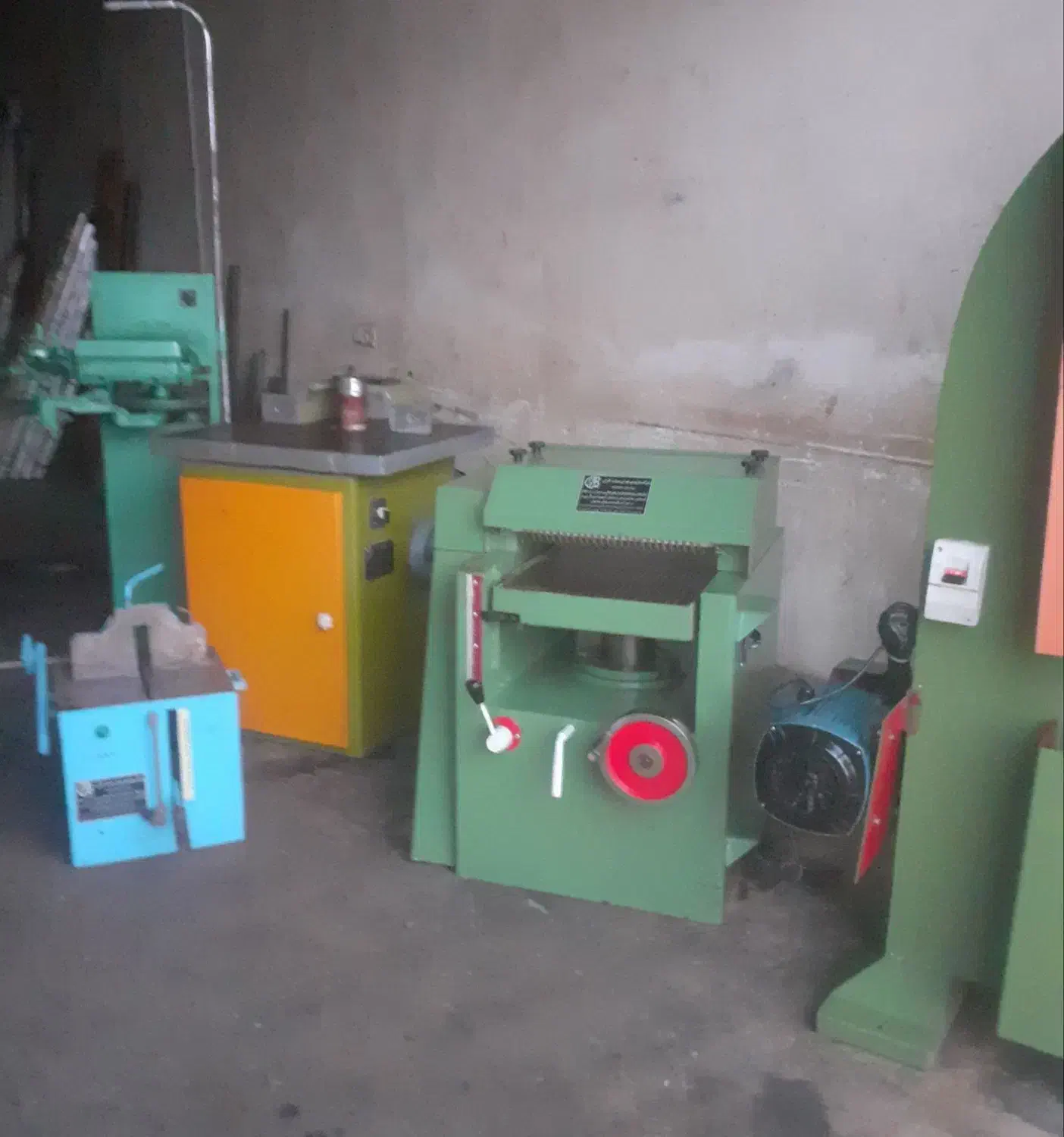 گندگی ، فرز ، اره تیزکن ، دستگاه نجاری|ماشین‌آلات صنعتی|رباط‌کریم, نوده|دیوار