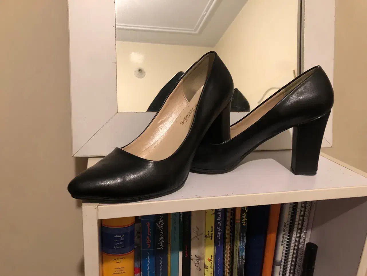 پاشنه بلند زنانه سایر ۴۱|کیف، کفش، کمربند|اندیشه, اندیشه فاز ۱|دیوار