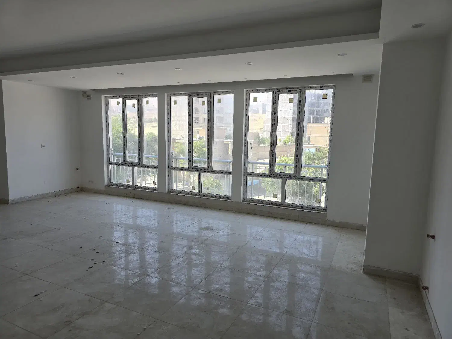 آپارتمان شهناز ۱۷۳ متر|فروش آپارتمان|سقز, |دیوار