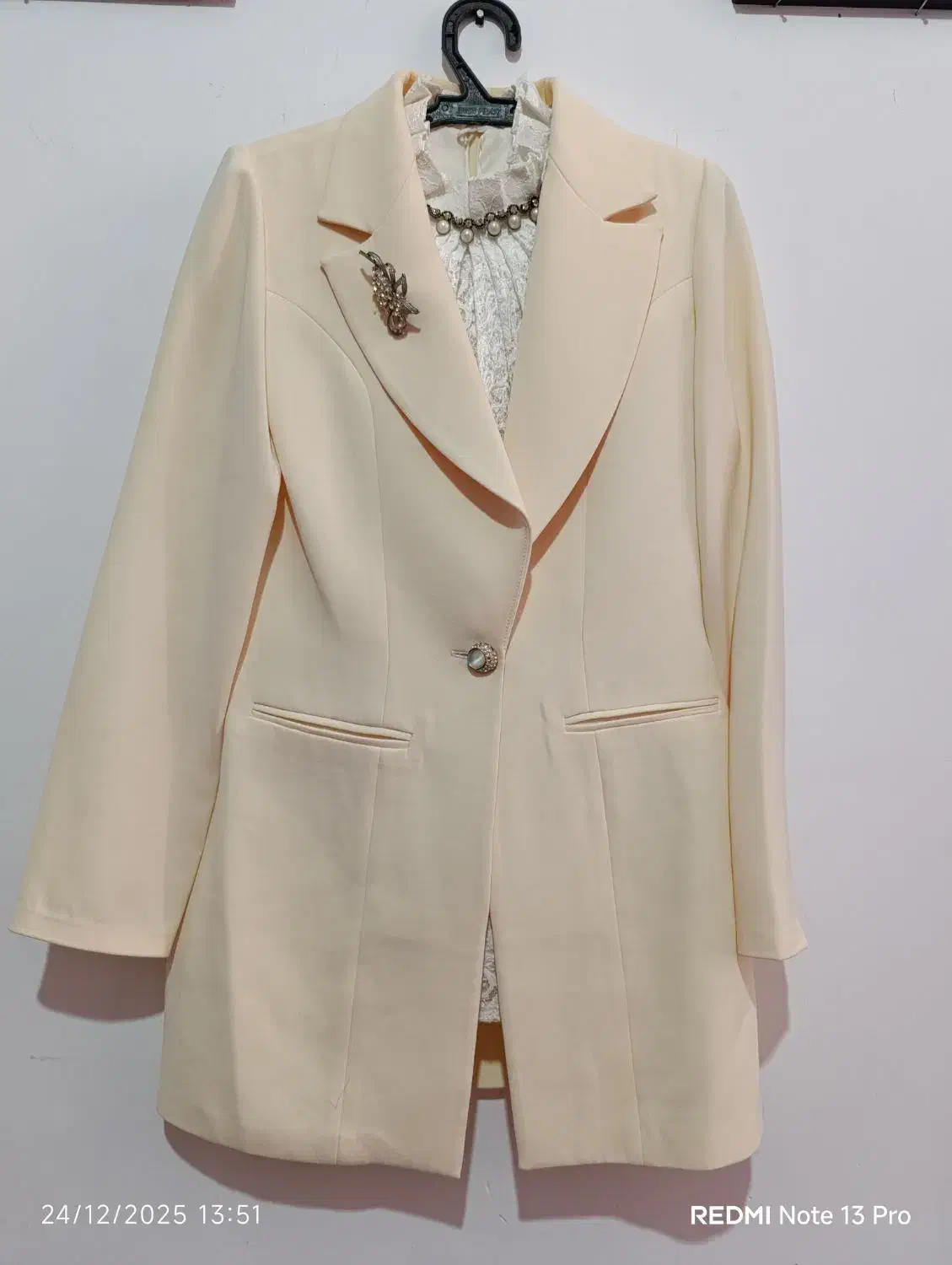 لباس|لباس|گرمسار, |دیوار