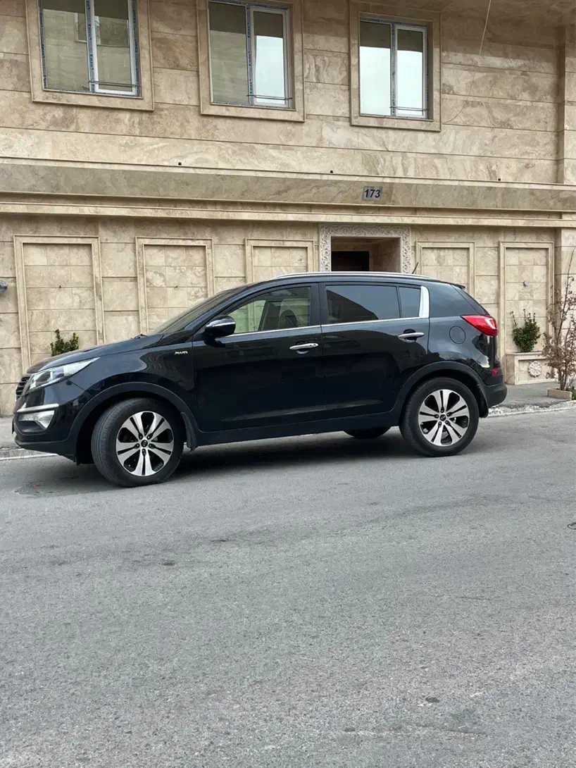 اسپرتیج ۲۰۱۱ فول کامل اروپا کم کارکرد سالم|خودرو سواری و وانت|اردبیل, |دیوار