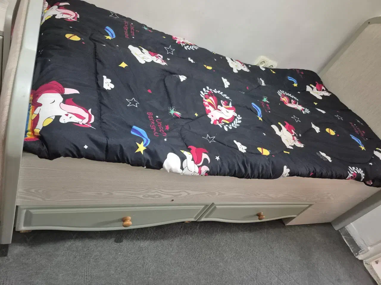 تخت و کمد و پاتختی برند کمجاچوب|تخت و سرویس خواب|کرج, مصباح|دیوار