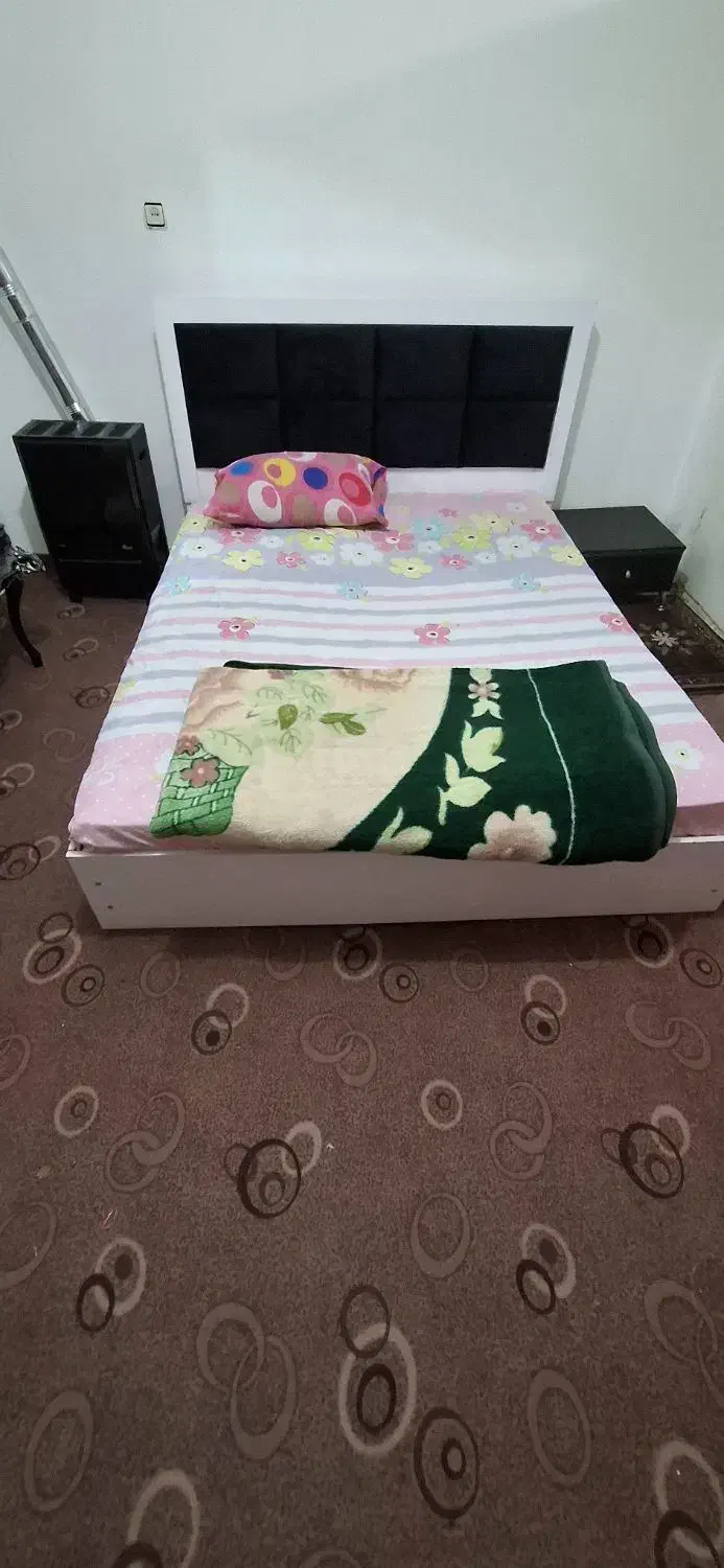 اجاره تک اتاق مناسب دو نفر شبی ۵۰۰تومان|اجارهٔ کوتاه‌مدت آپارتمان و سوئیت|محمودآباد, |دیوار