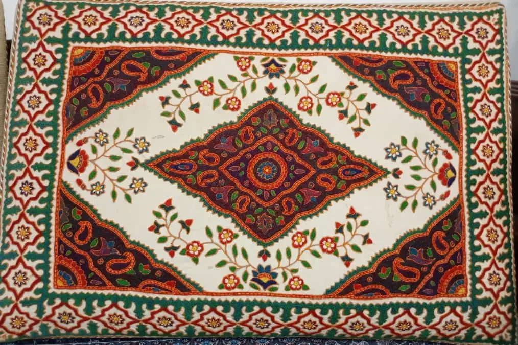 پشتی پته با دوخت تمیز|پشتی|زرند, |دیوار