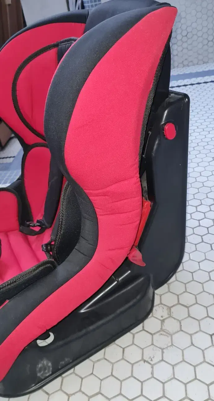 صندلی ماشین کودک|تخت و صندلی بچه|تهران, امانیه|دیوار