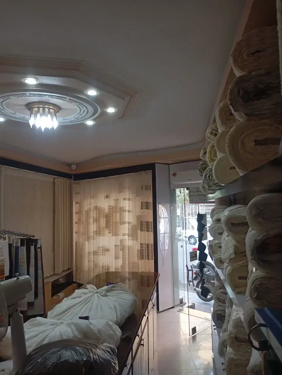 مغازه تجاری فروشی یا معاوضه|فروش مغازه و غرفه|اصفهان, پوریای ولی|دیوار