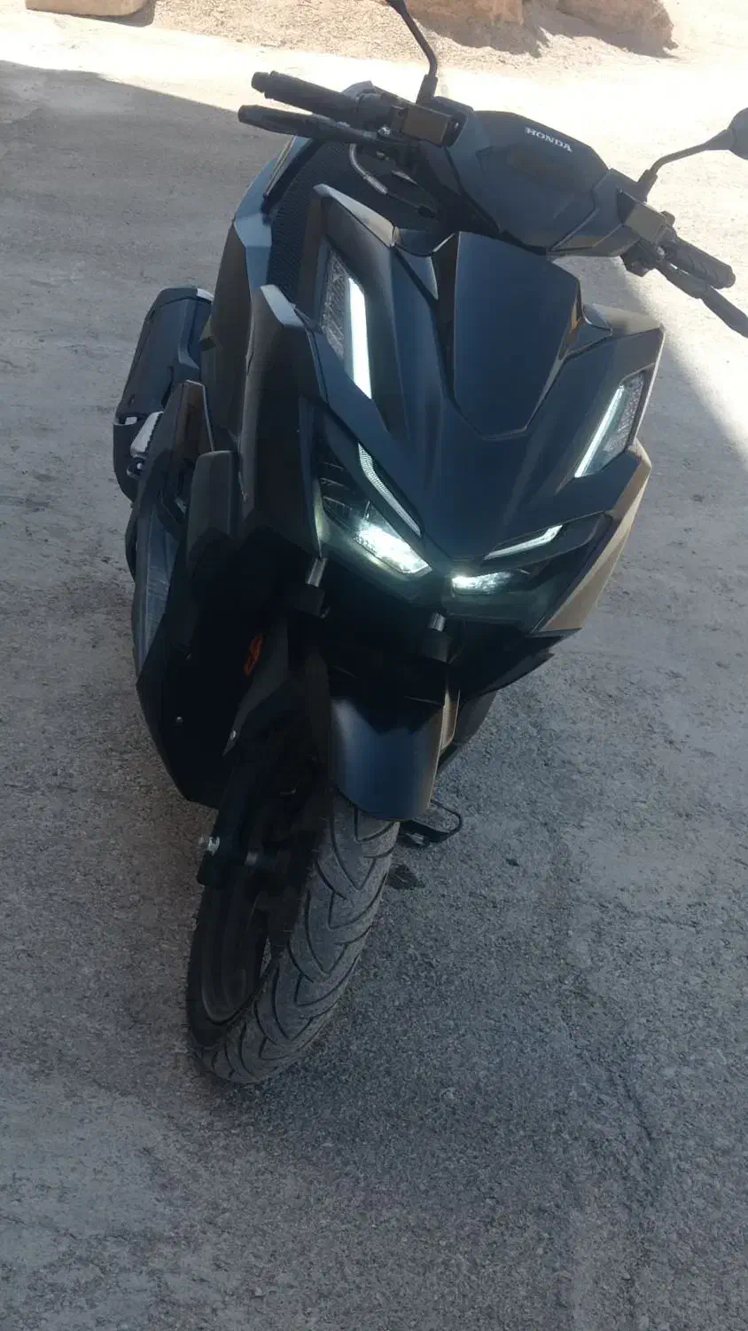 کلیک 160 آب خنک 4سوپاپ|موتورسیکلت|صدرا-فارس, فاز ۱|دیوار