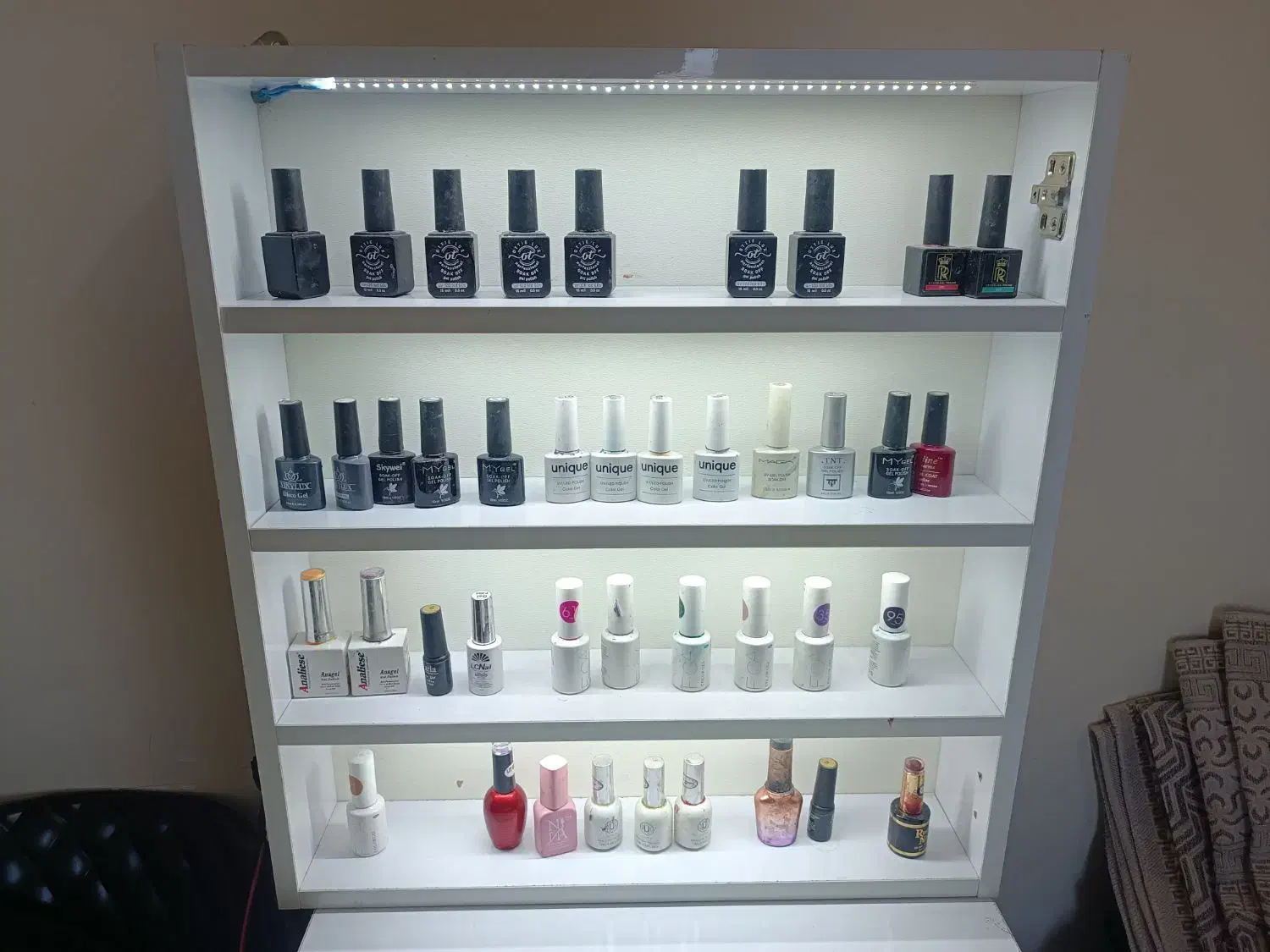 استندلاک|آرایشگاه و سالن‌های زیبایی|سبزوار, توحیدشهر|دیوار