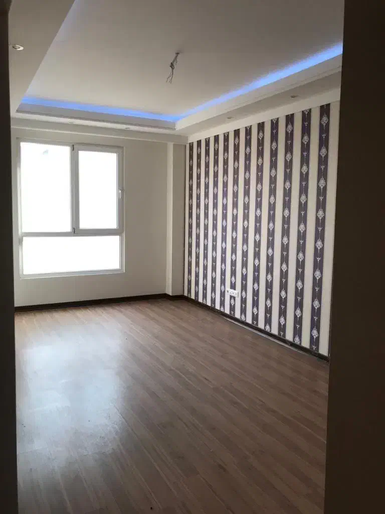 ۲۰۵ متر / فول/ ۳ خواب / ۳ پارکینگ/ کوی لاله