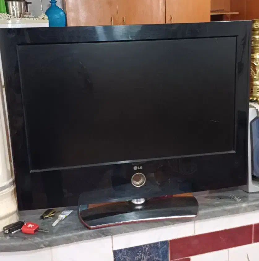 ۲ عدد تلویزیون ۳۲ الجی و سونی|تلویزیون و پروژکتور|اردبیل, |دیوار