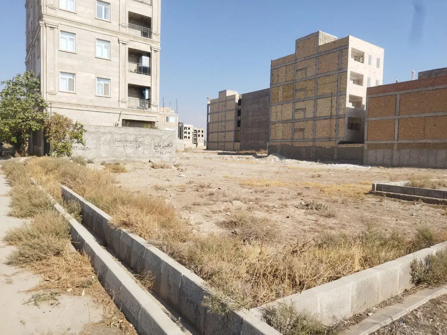 زمین ۲۳۰ متری مسکونی، تجاری دو بهر شهرک دانش ق ۴۹۲|فروش زمین و ملک کلنگی|هشتگرد, شهرک دانش|دیوار