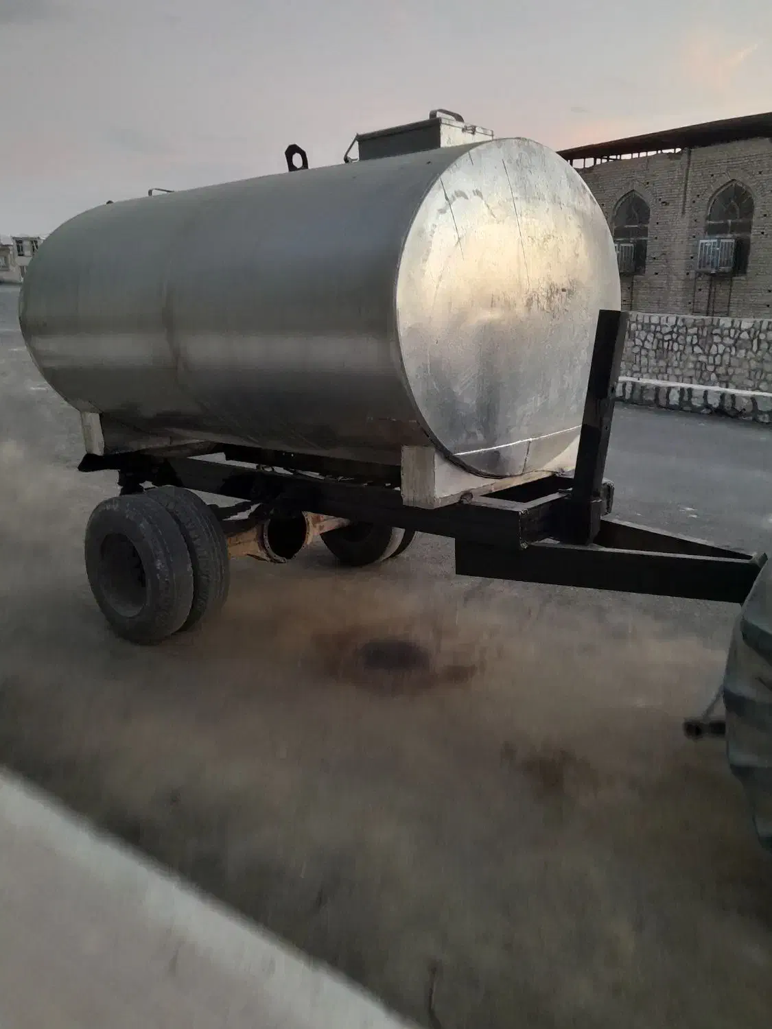 تانکر با شاسی چرخدار|قطعات یدکی و لوازم جانبی|گلپایگان, |دیوار