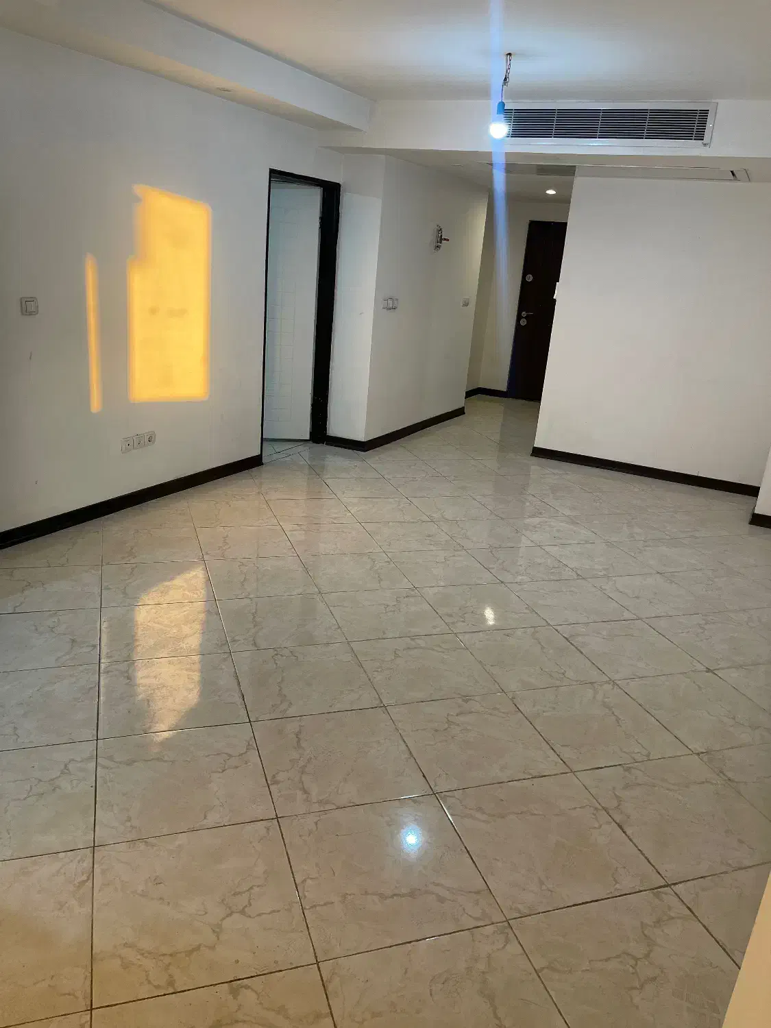 برج رهن کامل ۶۰ متری رو به آفتاب