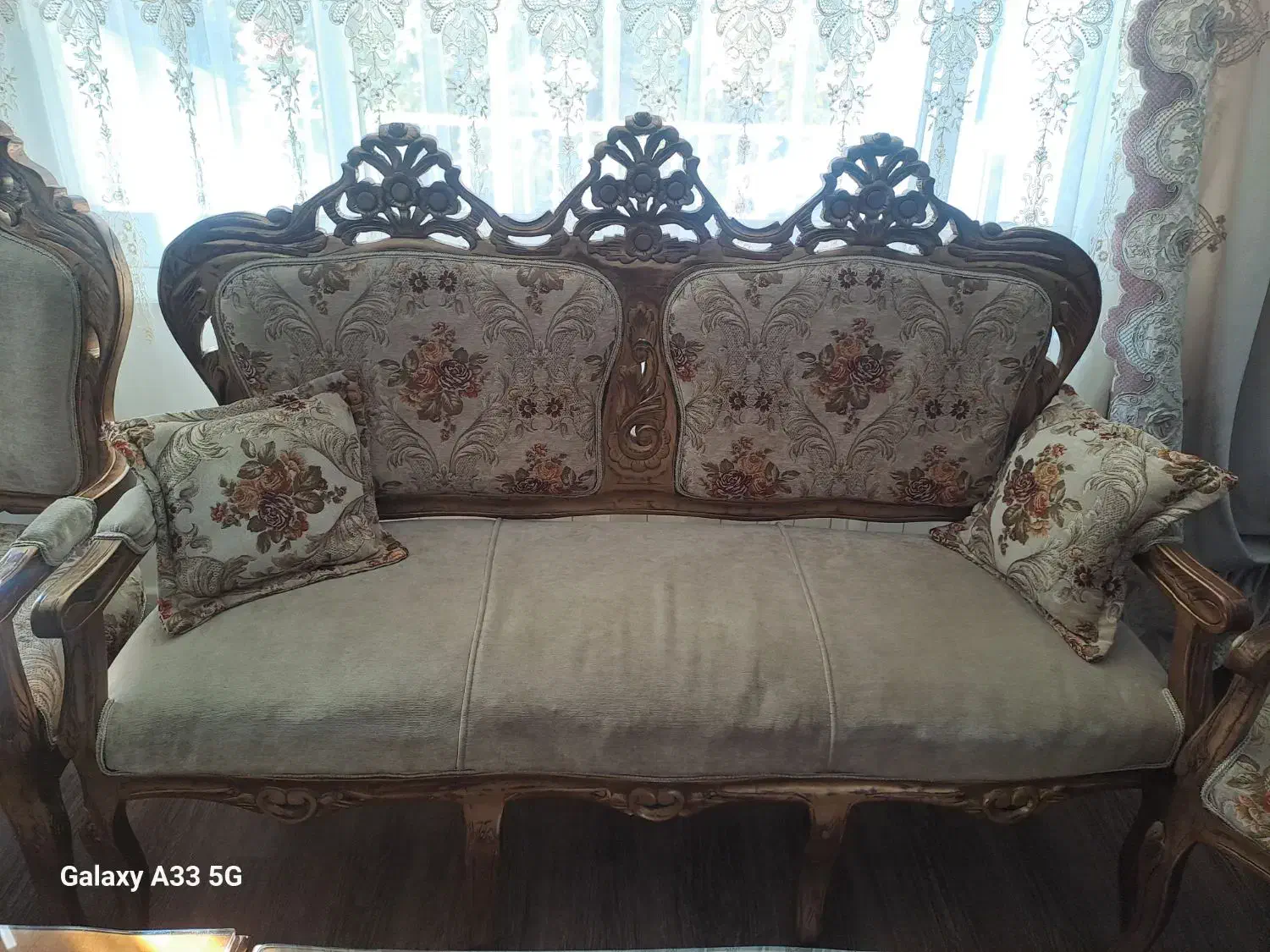 مبل سلطنتی استیل ۹ نفره همراه با میز بزرگ و کوچک۲|مبلمان خانگی و میز عسلی|طرقبه, |دیوار