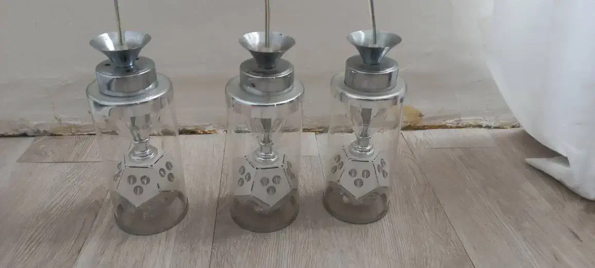 لوستر|لوستر و چراغ آویز|تهران, جوانمردان (اندیشه)|دیوار