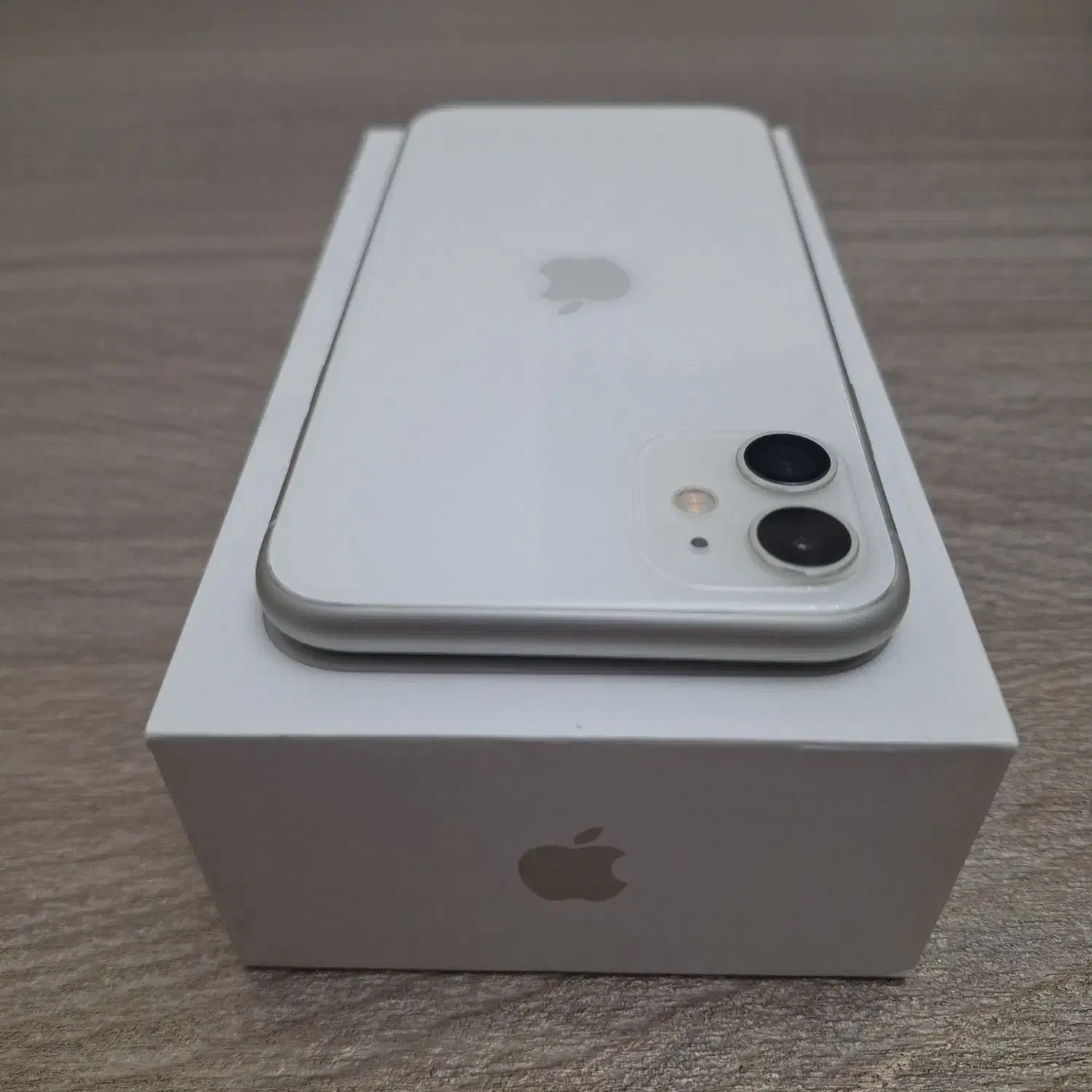 آیفون 11 نرمال سفید در حد نو|موبایل|تهران, شهرک غرب|دیوار