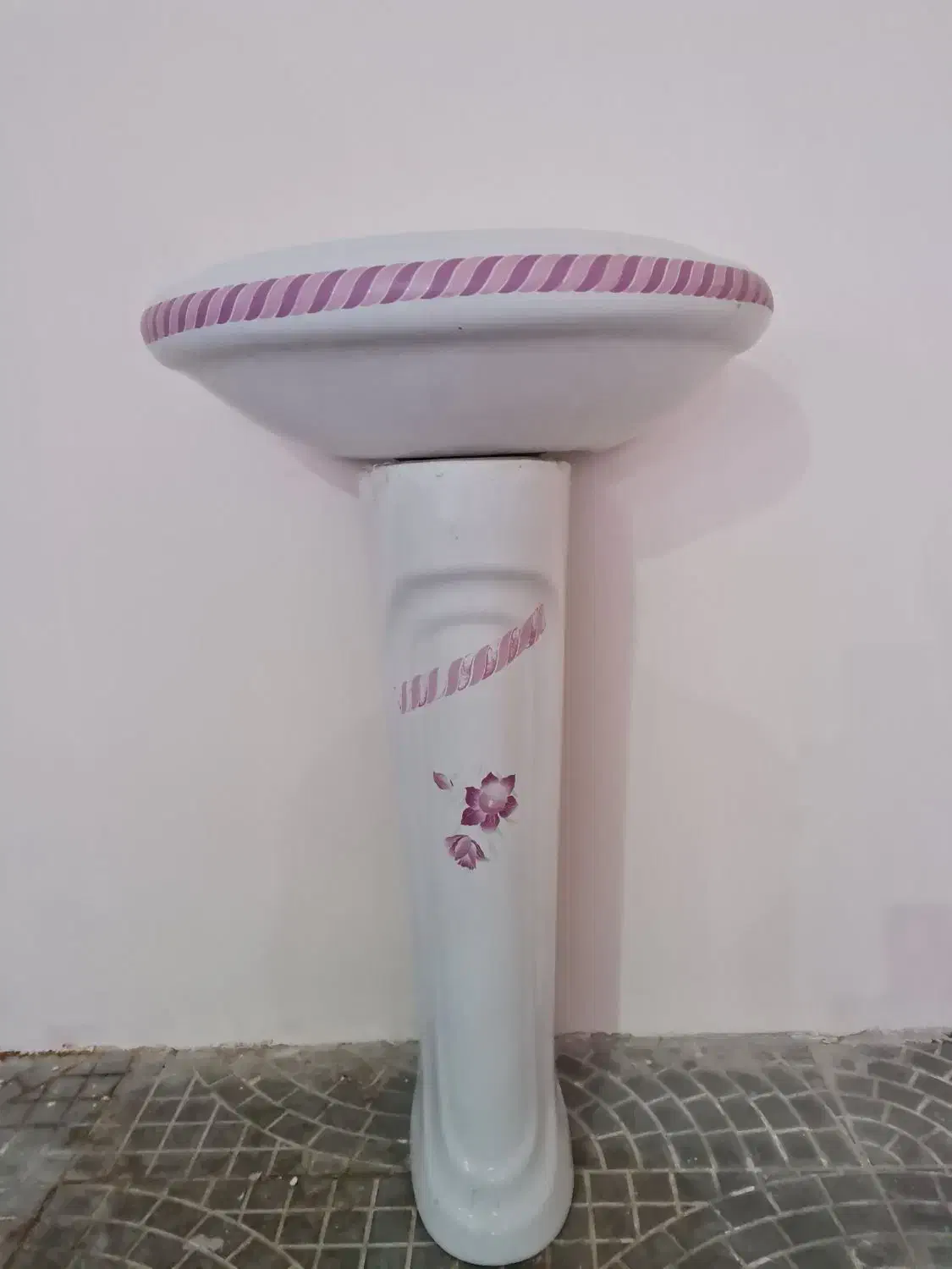 روشویی در حد نو|مصالح و تجهیزات ساختمان|تبریز, |دیوار