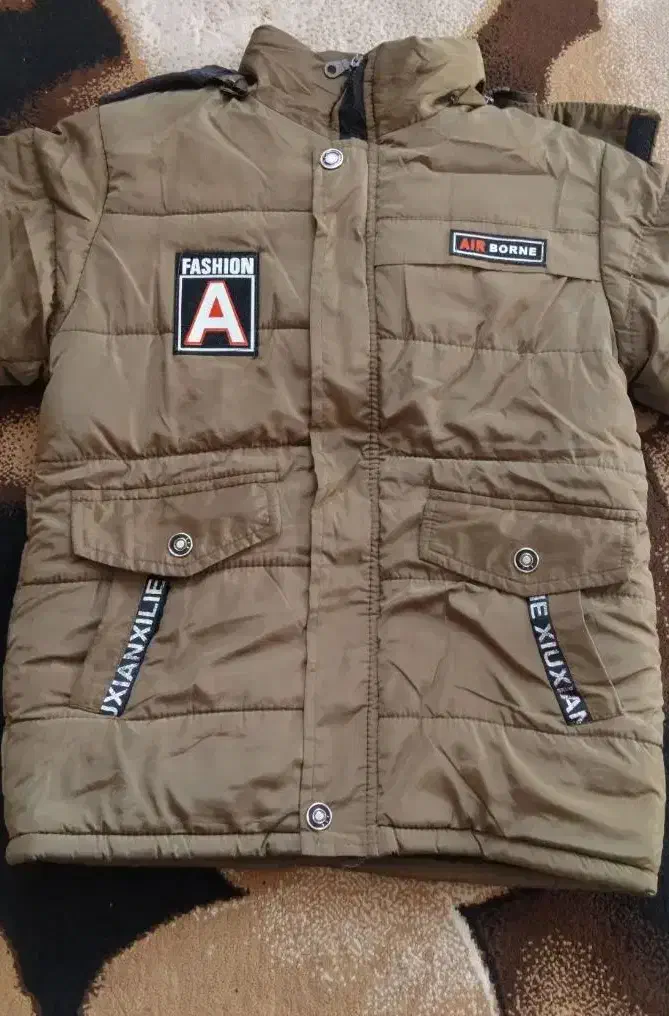 پسرانه نو|لباس|گلپایگان, |دیوار