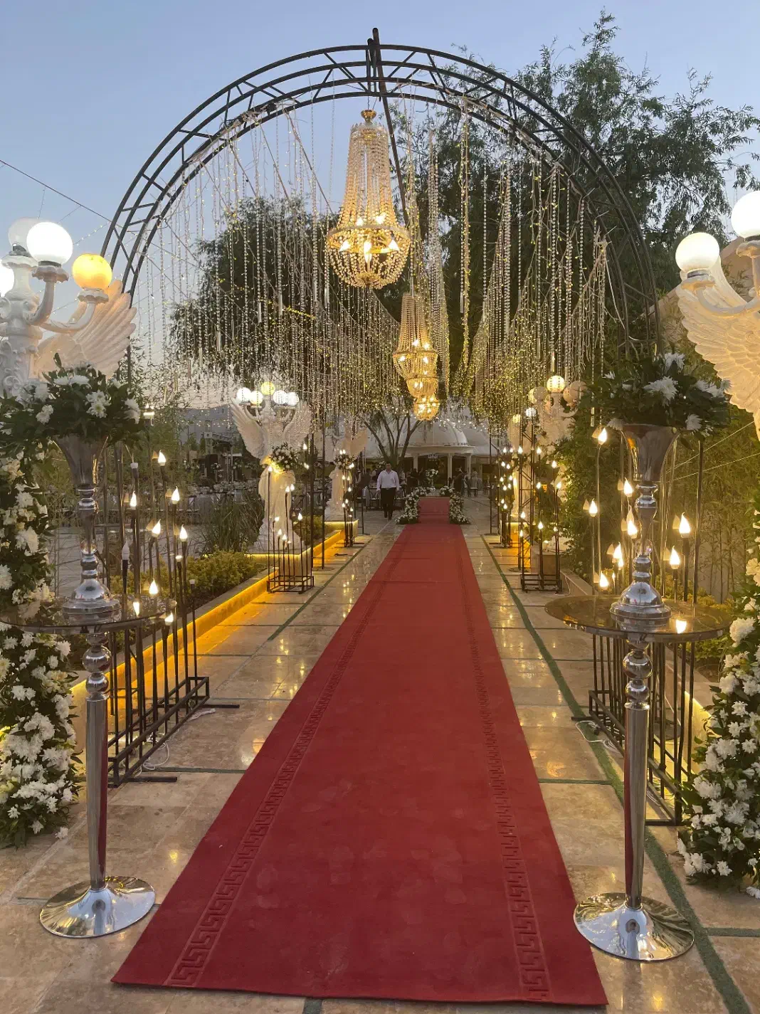 باغ تالار میزبان شیراز|خدمات پذیرایی، مراسم|شیراز, علوم پزشکی|دیوار