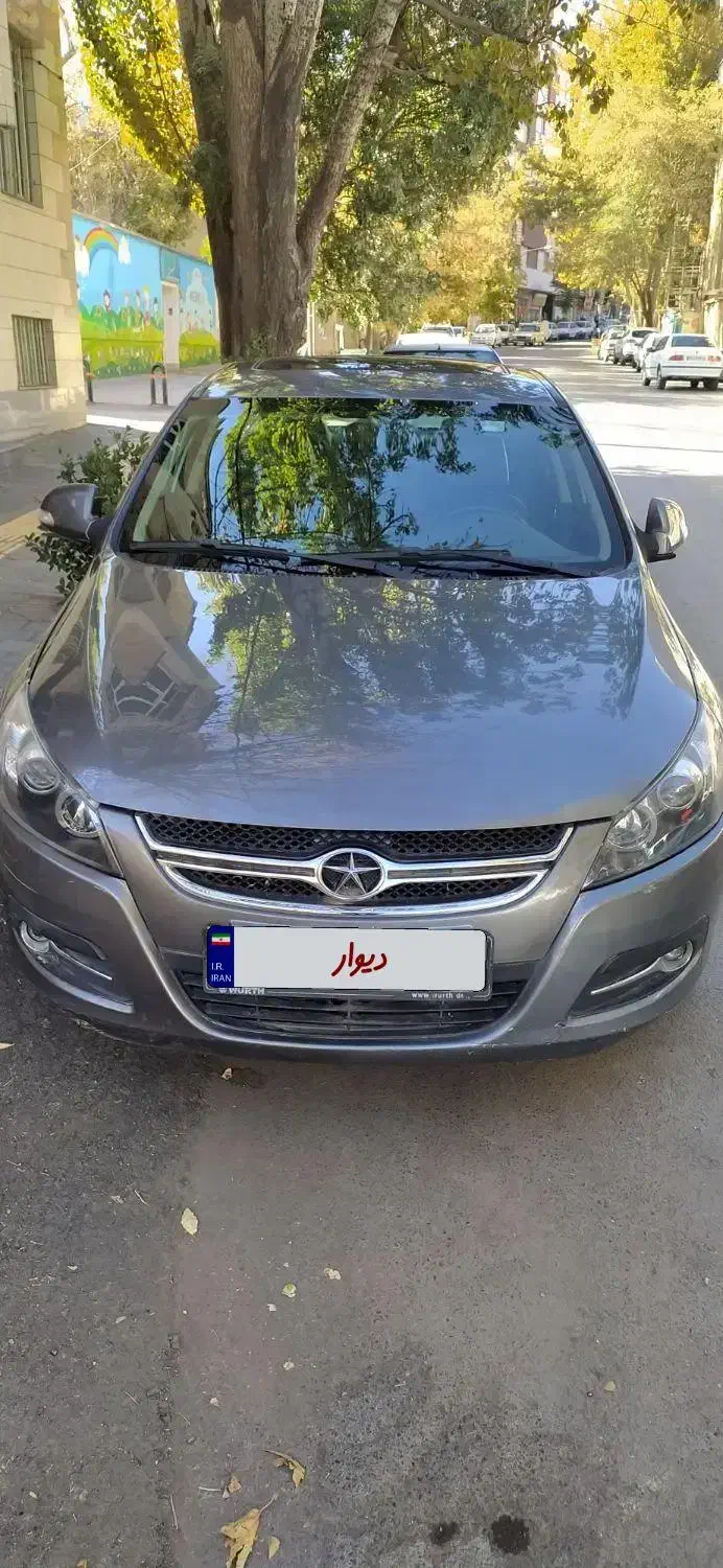 جک مدل۹۶بیرنگ کم کار خانگی سالم|خودرو سواری و وانت|همدان, |دیوار