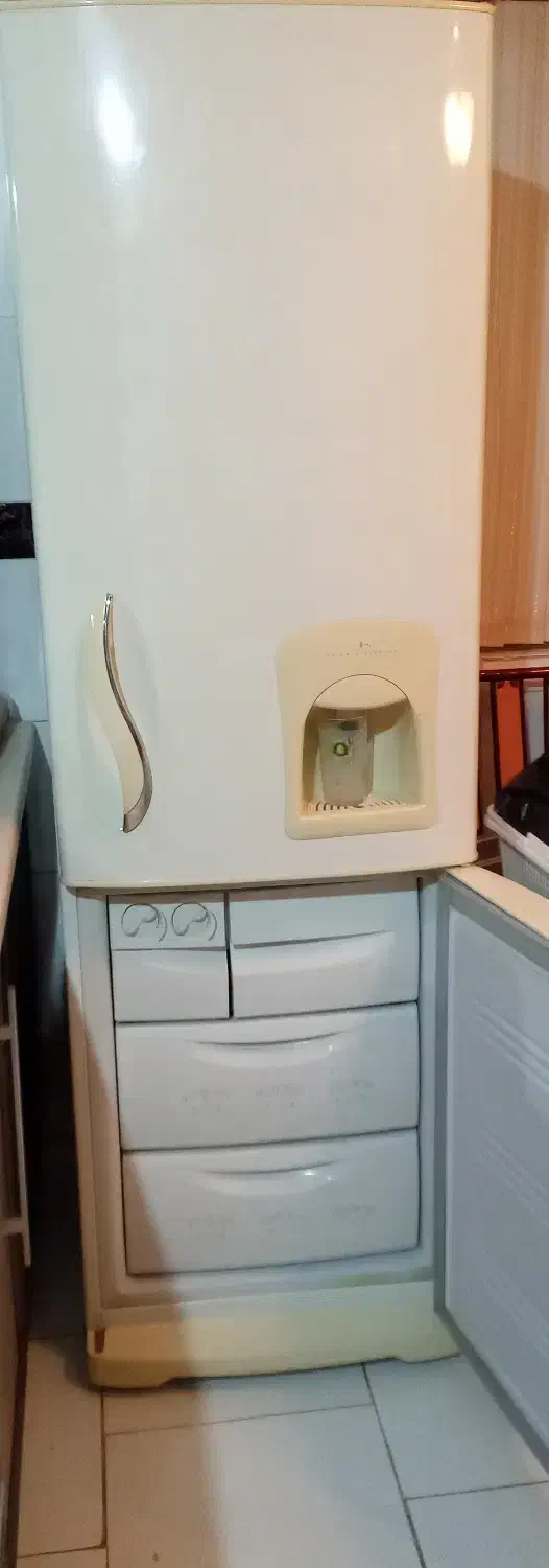 یخچال فریزر امرسان|یخچال و فریزر|لاهیجان, شقایق|دیوار