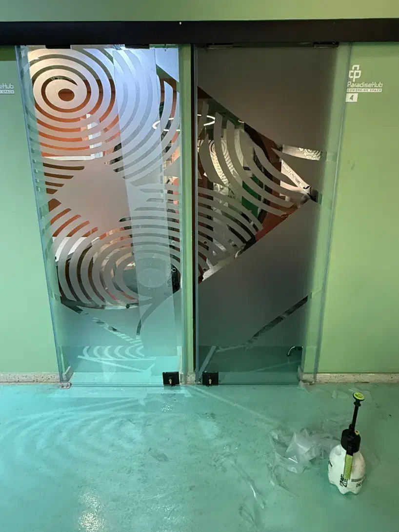 شیشه مات کن استیکر شیشه دودی رفلکس برچسب سند بلاست|مصالح و تجهیزات ساختمان|تهران, صادقیه|دیوار