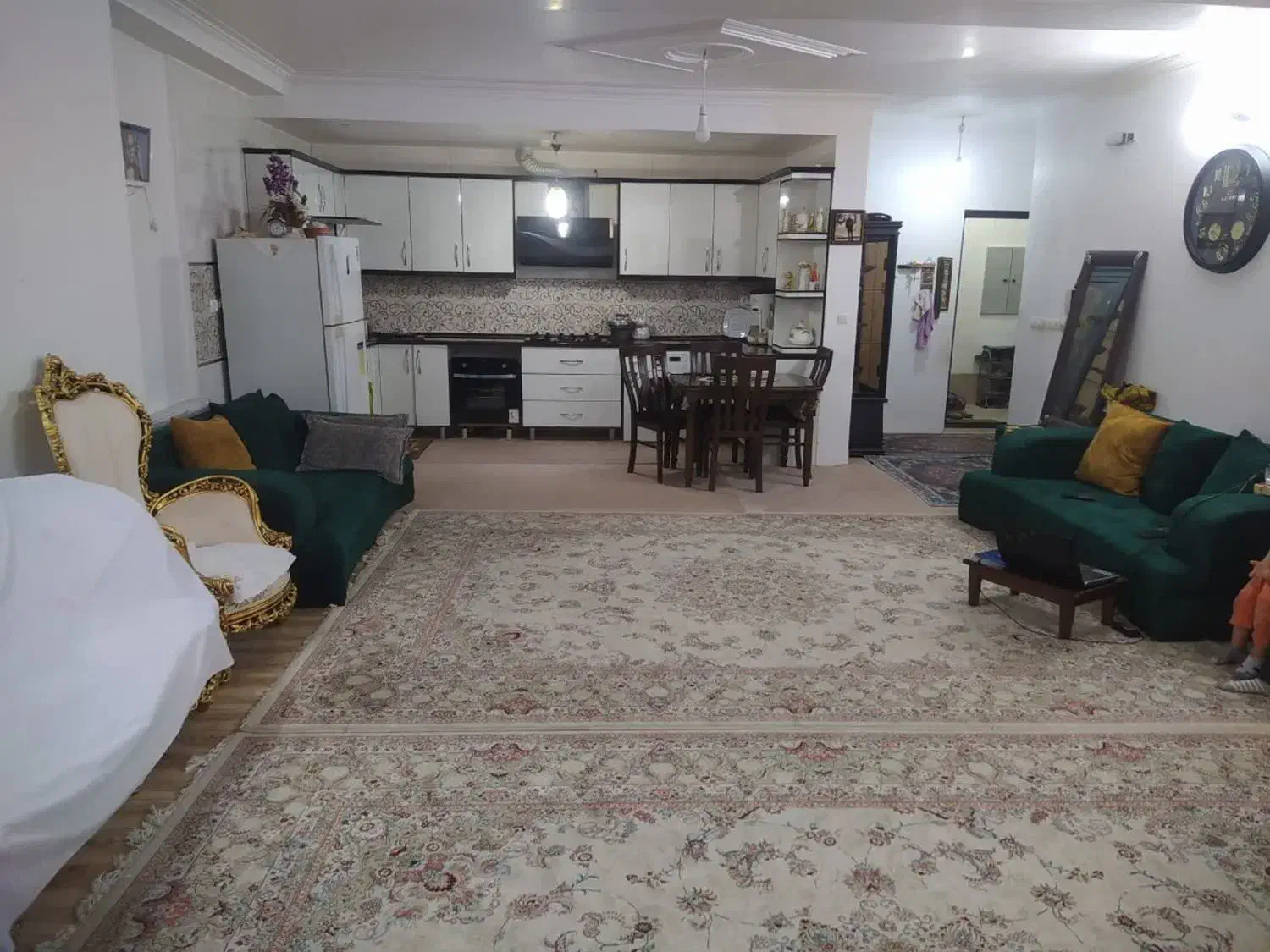 ۱۱۰ متر ۲ خواب اجاره ای|اجارهٔ آپارتمان|قم, انسجام|دیوار