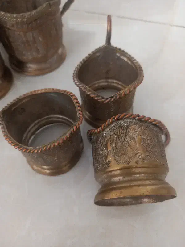 انگاره|کلکسیون اشیاء عتیقه|تهران, گلستان (شهرک راه آهن)|دیوار