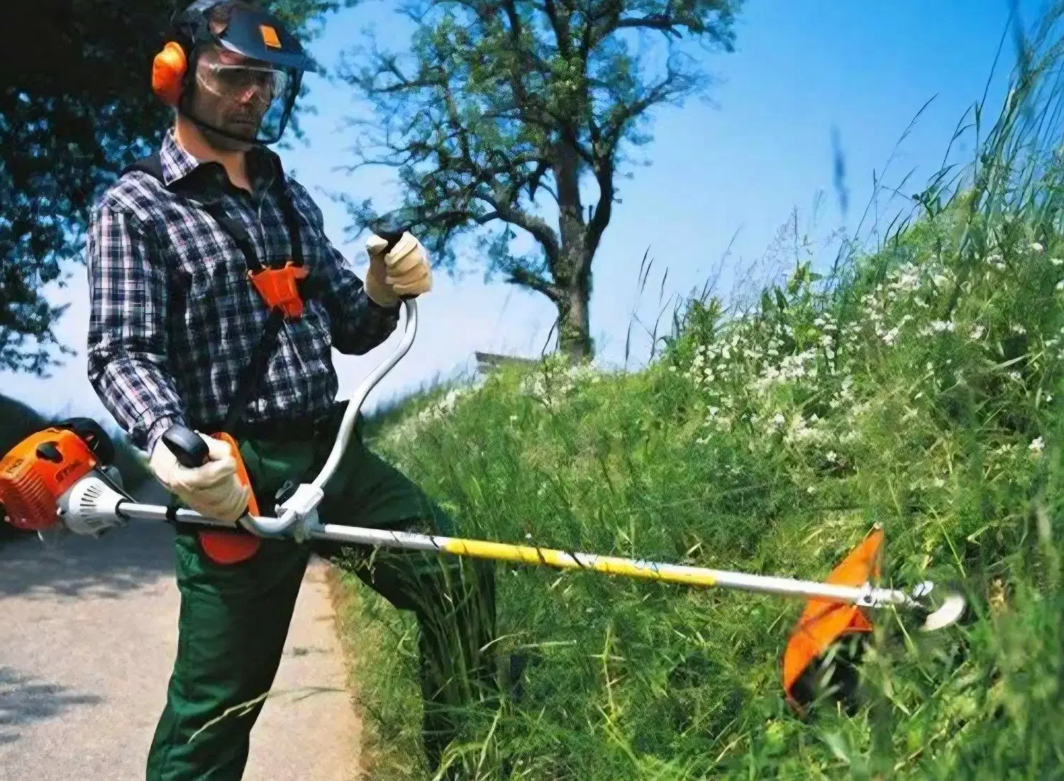 انواع علف زن پشتی و دوشی ( ابزار من ) اقساط|ابزارآلات|کرمان, |دیوار