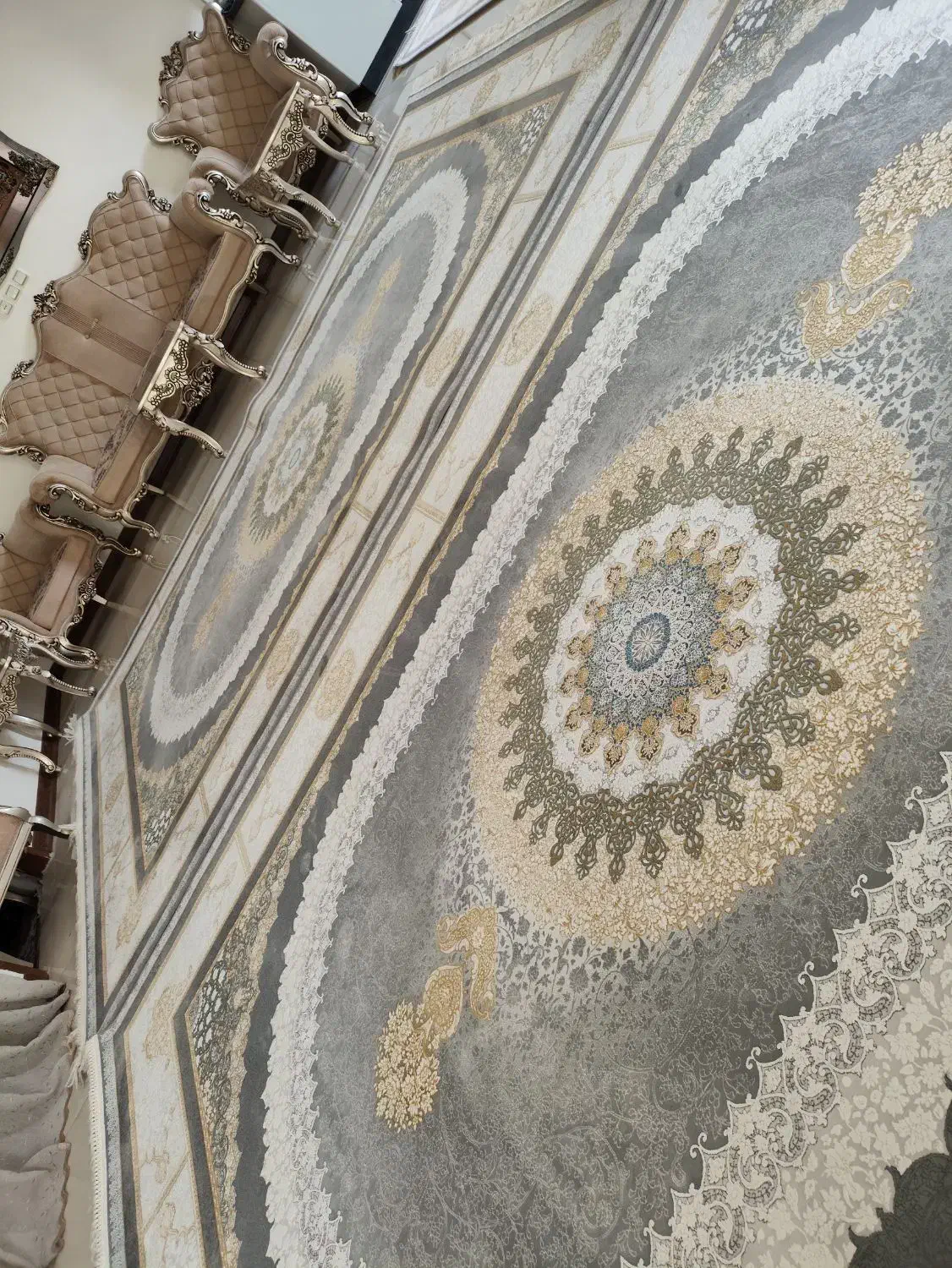 سه تخته فرش فدک ۱۲۰۰شانه تراکم ۳۶۰۰|فرش|اصفهان, کنگاز|دیوار