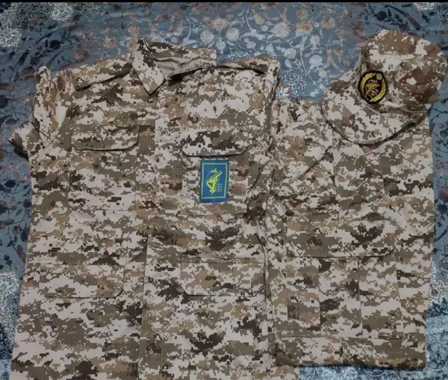 یک دست لباس نظامی سایز ۵۴|لباس|دیواندره, |دیوار