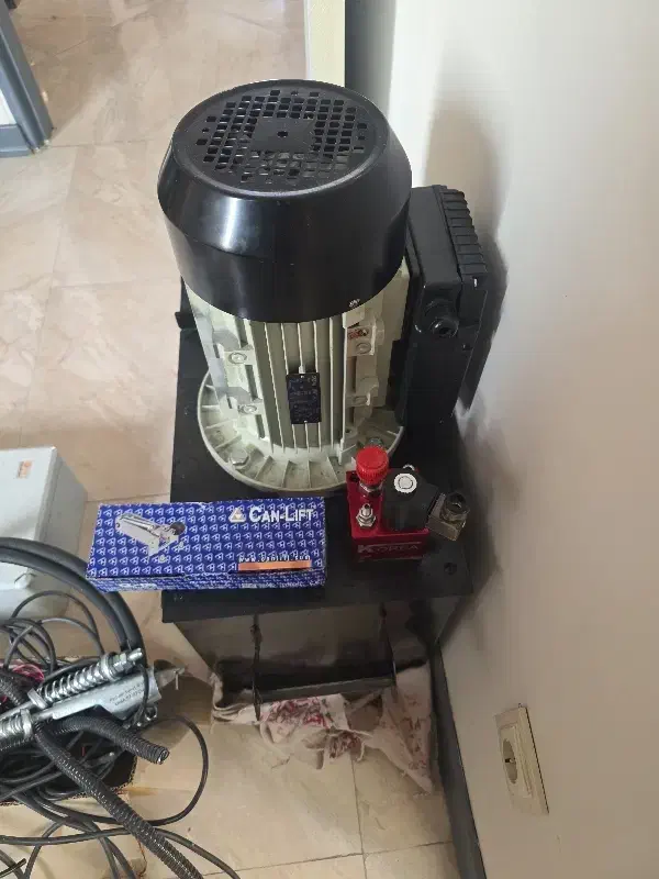 اسانسور و بالابر هیدرولیک ۶ متر ارتفاع|مصالح و تجهیزات ساختمان|تهران, چیتگر شمالی|دیوار