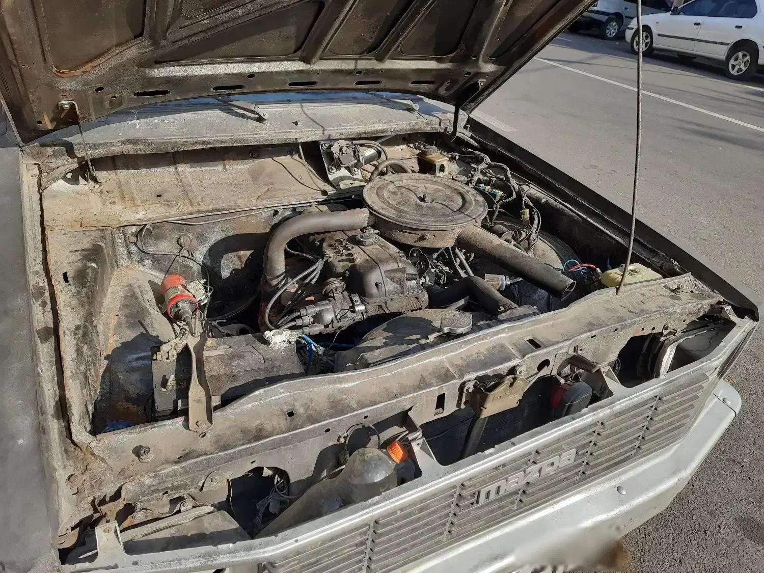 مزدا ۱۶۰۰ تک کابین مدل ۷۵|خودرو سواری و وانت|تبریز, |دیوار