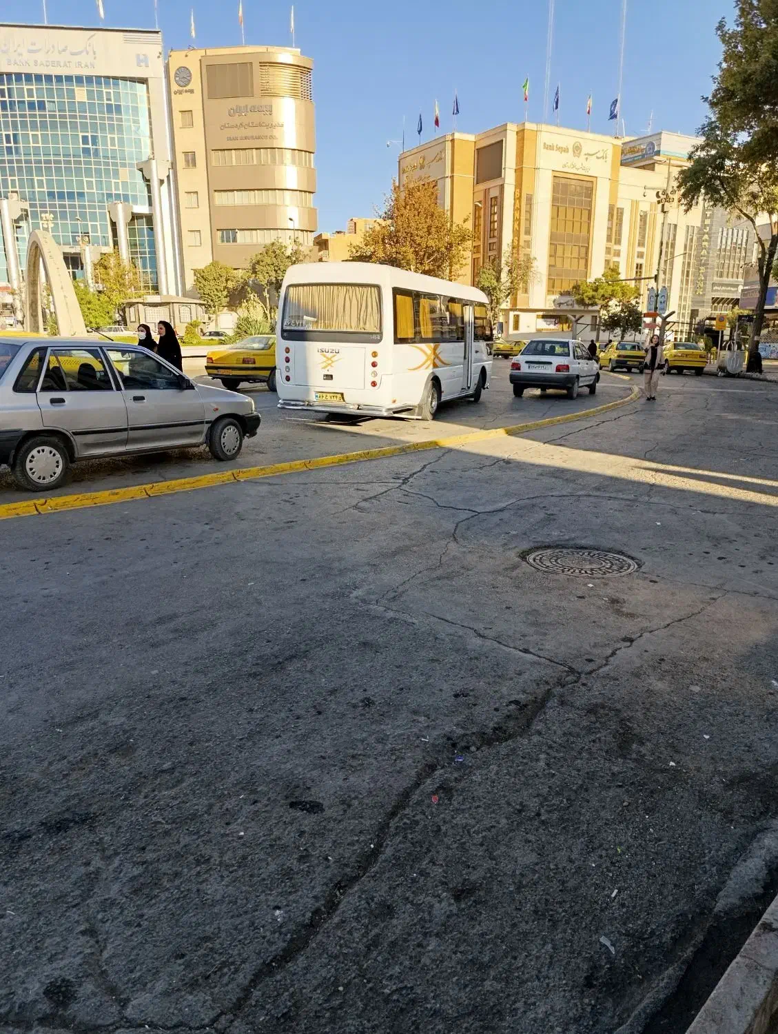 مینی بوس دربستی به تمام نقاط ایران|خدمات حمل و نقل|کرمانشاه, |دیوار